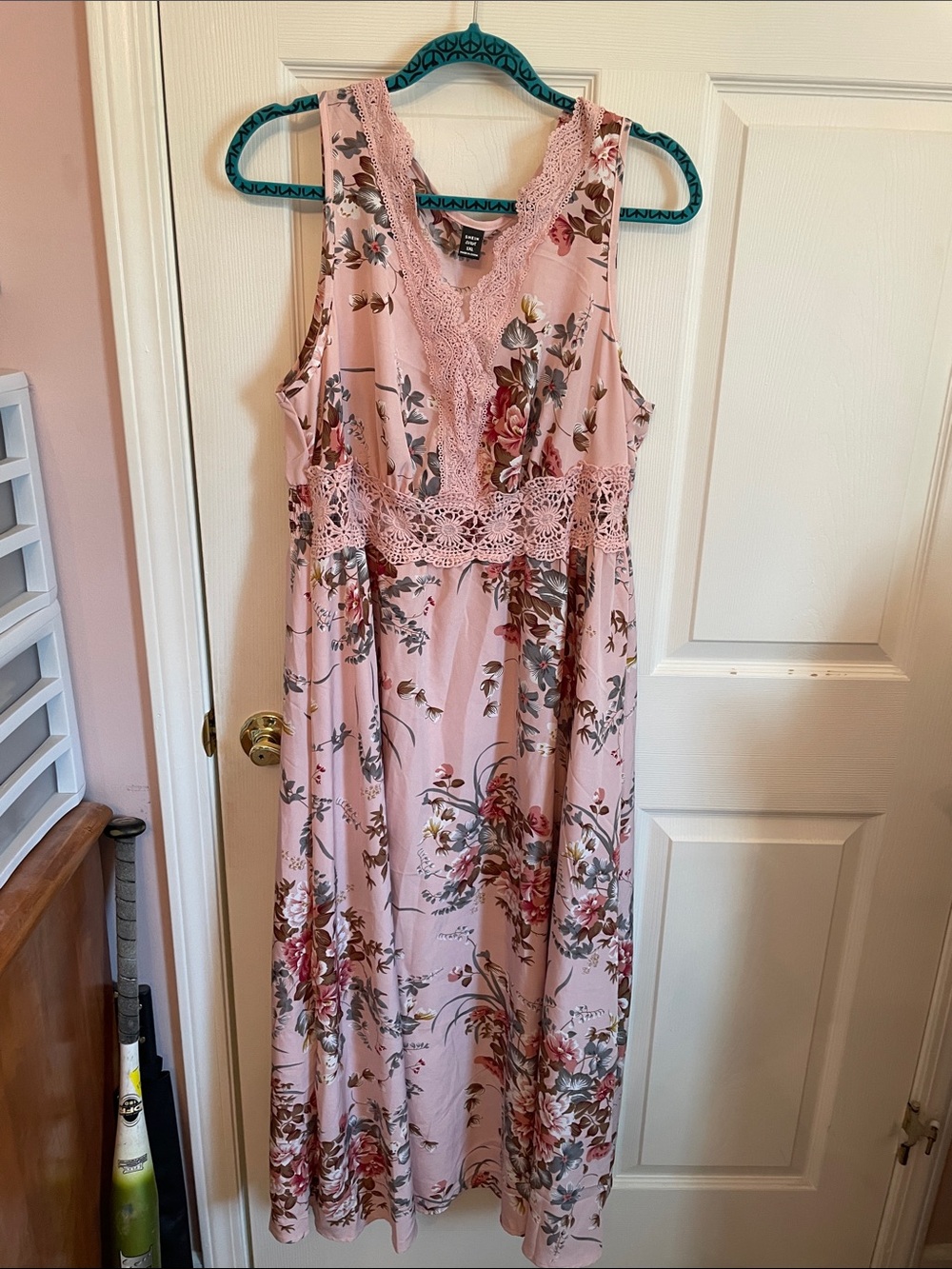 Sleeveless Shein Curve Pink Floral Lace-Trim Maxi Dress